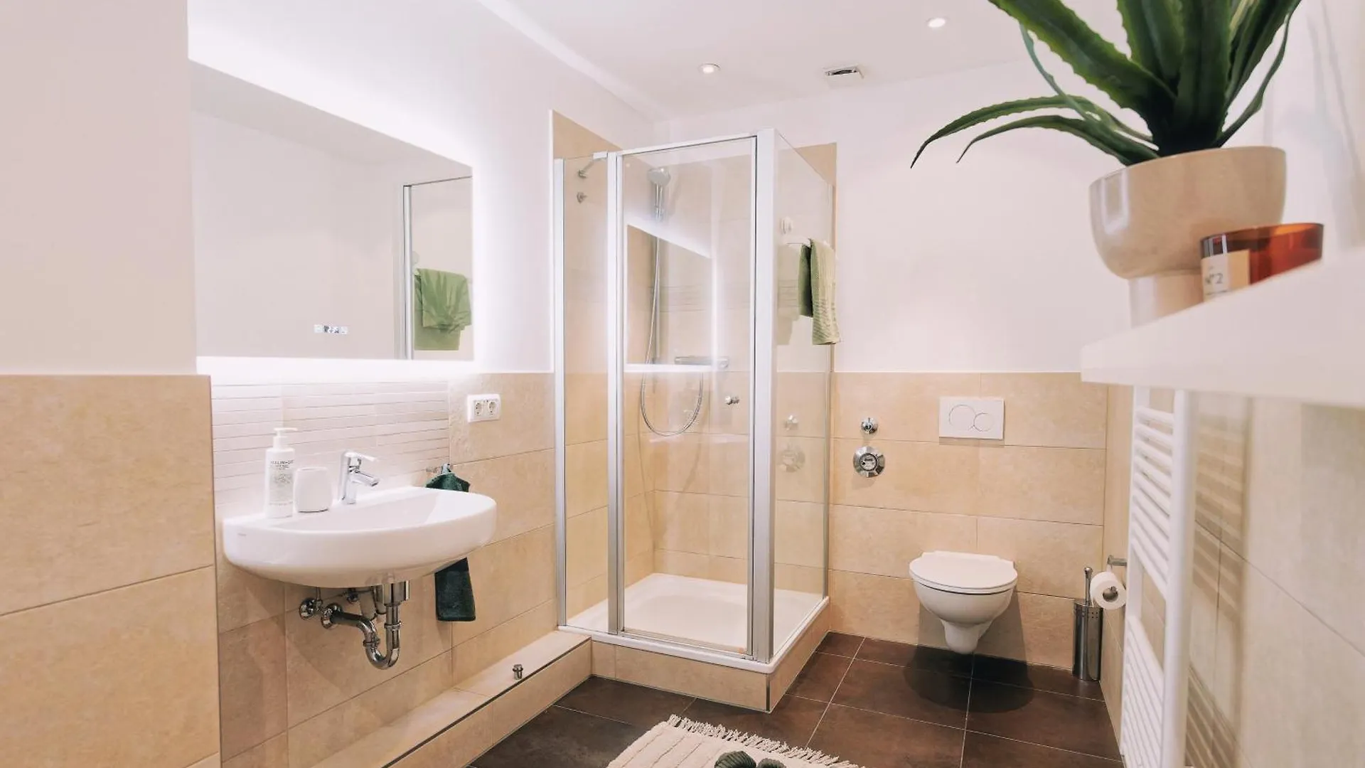 Apartment Waterfront Riverside Premium Suites By Ory Living Hamburg Germany